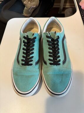 Bright aqua/black Vans
